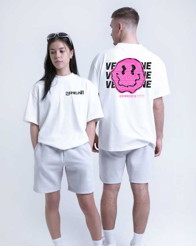 T-Shirt Branca Oversized