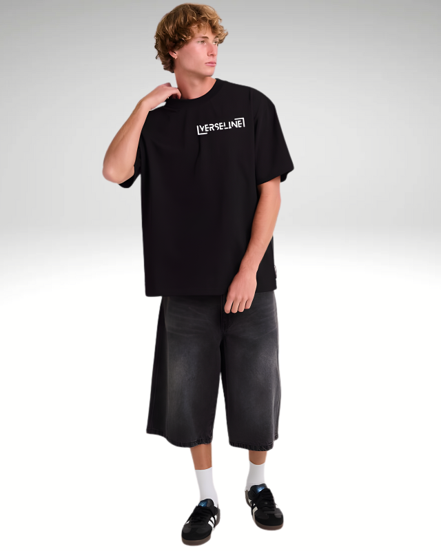T-Shirt Preto Oversized