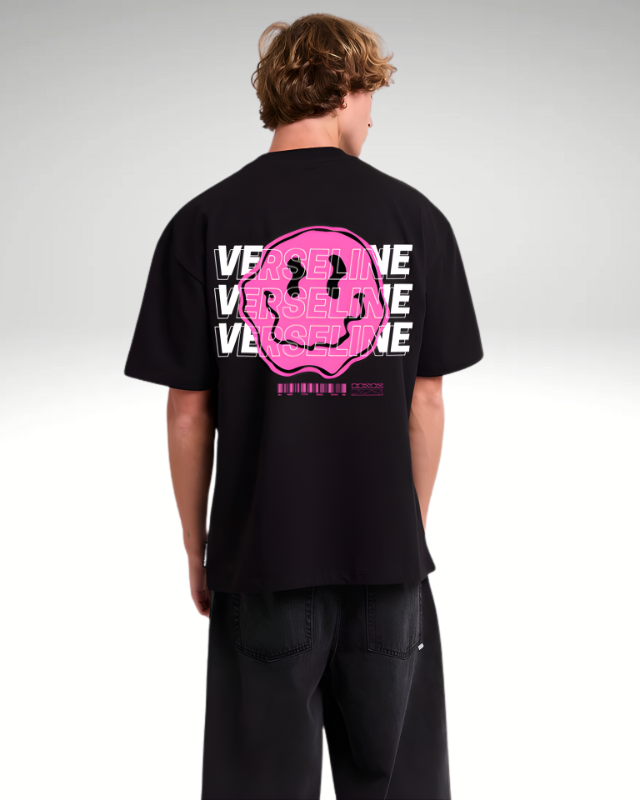 T-Shirt Preto Oversized